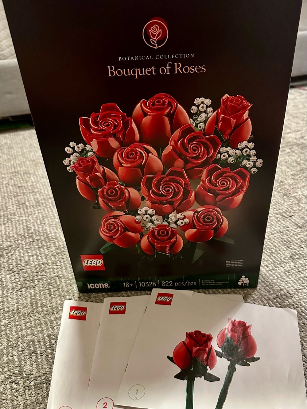 Bouquet of Roses LEGO 10328 | Like New | Partially Assembled